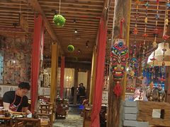 -老牌坊云南鱼豆花火锅(爱建店)