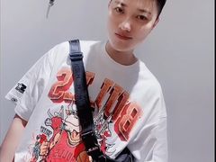 -枫叶小镇奥特莱斯