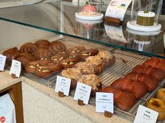 -VERIE BAKEHOUSE