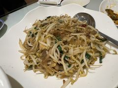 韭菜豆芽炒肉-福来齐·鲁菜海鲜·渔家菜(朝阳街分店)