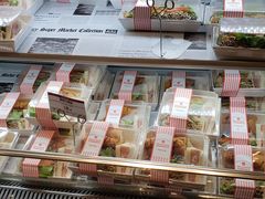 零售区-山崎面包(静安久光店)