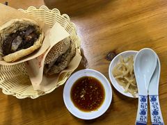 -京容合·老北京烧饼夹肉(珠江八区店)