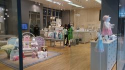 -丽婴房(七莘路店)