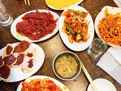 肥瘦相间-韩风烤牛肉冷面店