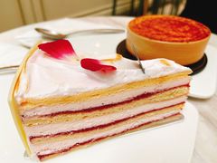 玫瑰草莓千层蛋糕-PAUL LAFAYET 法式甜品(港汇广场店)