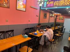 大堂-回·龙虾铺·盆盆蟹·烧烤大排档(回龙观店)