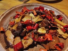 -隔壁老王·家常云南菜(花巷店)