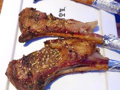 苏尼特金质烤羊排-三个蒙古大叔羊肉串(大宁店)