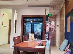 -包整·丝娃娃(甲秀楼景观店)