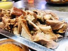 手抓羊肉-夏都地标马一刀烤肉美食城