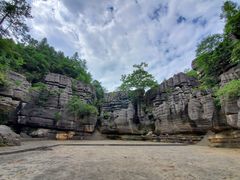 -梭布垭石林景区