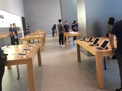 -Apple零售店(华贸购物中心店)