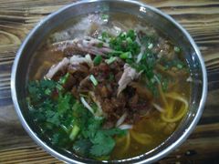 -巍山火巴肉饵丝(大理古城店)