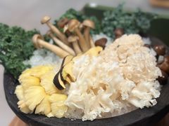 -山悦里 山野·鲜火锅(罗斯福广场店)