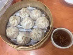 -莱莱小笼·乔艾