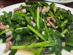 韭菜炒八带-小铜锣湾海鲜家常菜馆(河西店)