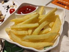 -汤姆家的牛排意面披萨(新城市广场店)