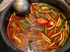 -野山舂·贵州现舂酸汤火锅(鸿通城店)