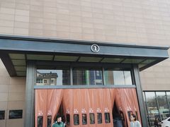 -胖东来生活广场(健康路店)
