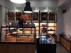 面包甜点陈列柜-贝小七高端定制甜品桌茶歇