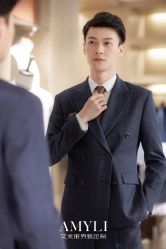 -艾米丽婚纱礼服