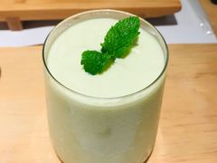 牛油果飞奶昔-火山屋台(新街口店)