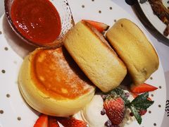 草莓舒芙蕾-娜娜家•Nana’s restaurant (爱琴海店)