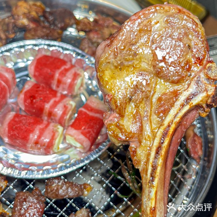 鞍山居民楼下的氛围感烤肉小店！好多新鲜玩意儿