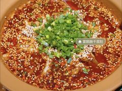 水煮牛肉-麻六记(新天地店)