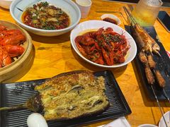 -琥珀老六龙虾(四里河店)