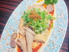 始创葱油淋鸡-粤·向群饭店(麓景路店)