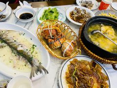 清蒸白鱼-蟹天蟹地农家菜·阳澄湖大闸蟹(浅水湾店)