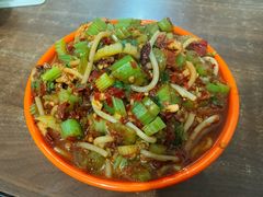 鸡肉炒米粉-玲玲米粉·新疆现炒米粉(大十字总店)