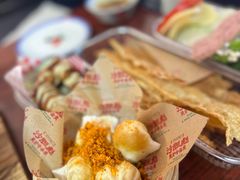 避风塘跳水虾-沙胆彪炭炉牛杂煲(成都玉林店)