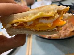 咸牛肉芝士多士-华嫂冰室(尖沙咀店)