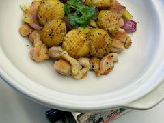 -绫罗岛海鲜私房菜(鸭绿江边店)
