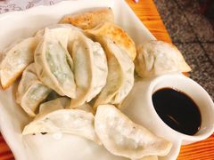 -亮亮烧烤(积玉桥总店)
