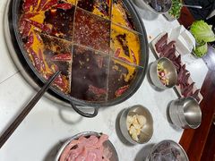 -铜元老码头鳝鱼火锅