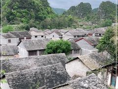 -高荡千年布依古寨旅游景区