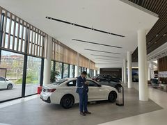 -上德宝骏宝马5S店