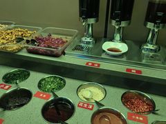 -佰人王串串香火锅(洋珠巷店)