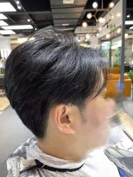 -FRIDAY星期五专业美发沙龙