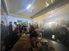 -伟伟羊杂馆