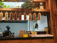 -弄堂咪道-饭香·面香·馄饨香(钦州北路田尚坊店)