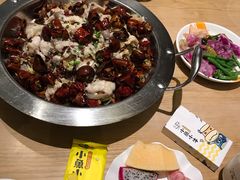 -小鱼小牛·鱼牛干锅·脆鱼火锅(世欧广场店)