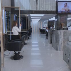 -苏奇发型·烫发染发