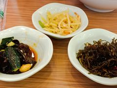 -顺溜·手工刀削面·黑金店(铜锣湾店)