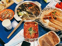 -马路边边串串香(苗栗路店)