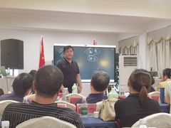 -广东大厦酒店(广州北京路步行街纪念堂地铁站店)