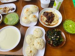 -李与白包子铺(桐梓林店)